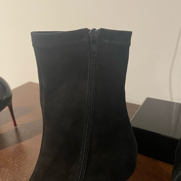 Louis Vuitton Ankle Boot Emblem toe size 41 - Picture 2 of 6